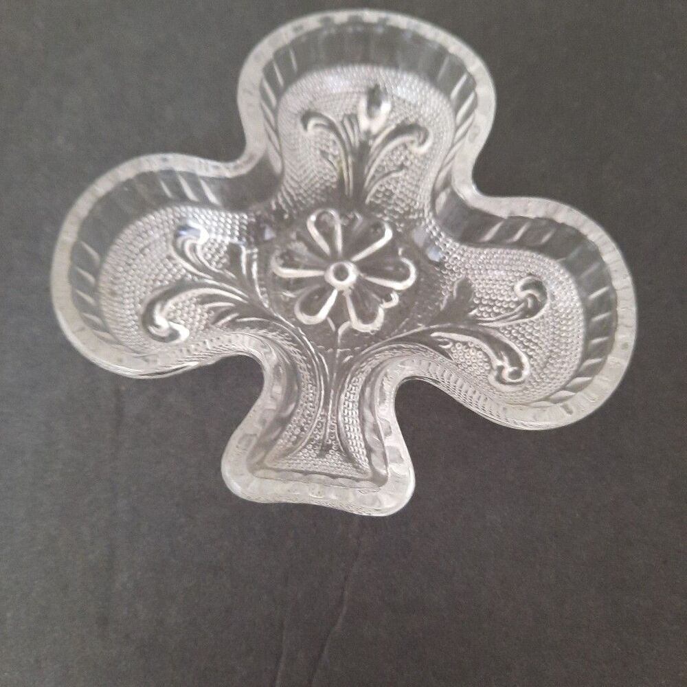 Indian Tiara Glass Club Shape Nut Dish or Ash Tray